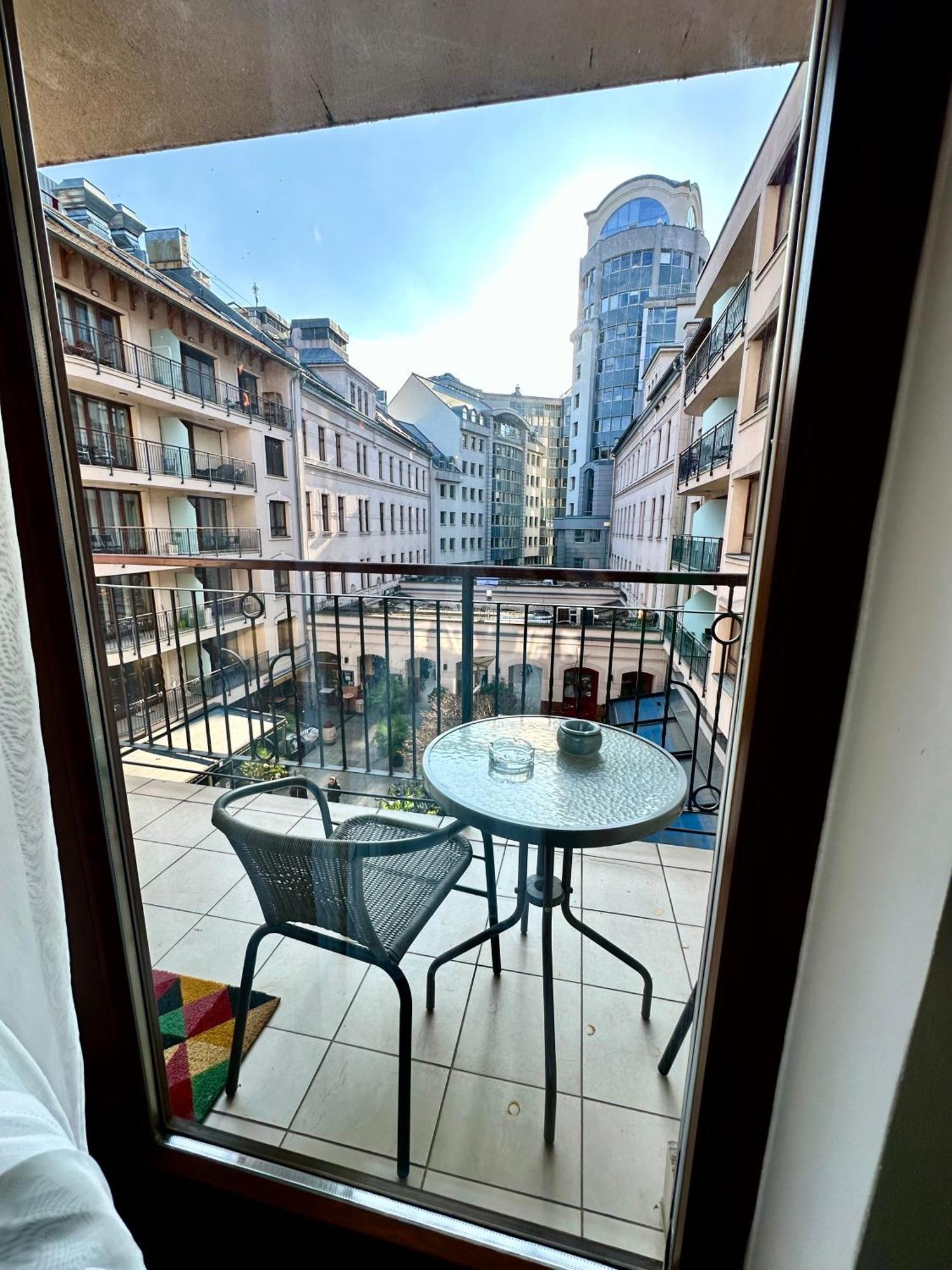 Vinyl Gozsdu Apartments ブダペスト エクステリア 写真