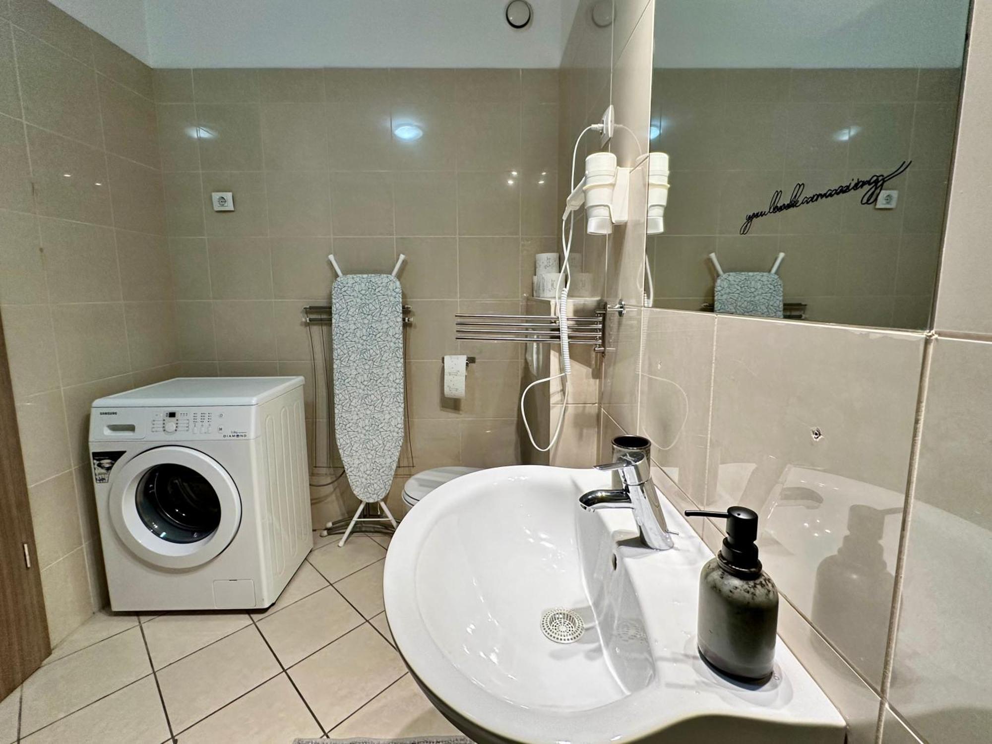 Vinyl Gozsdu Apartments ブダペスト エクステリア 写真